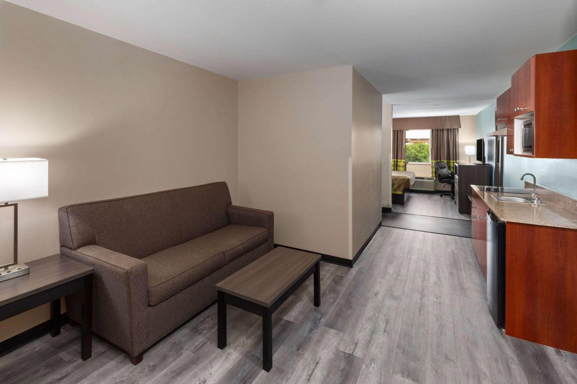 Super 8 By Wyndham Lubbock West Hotel Exterior photo